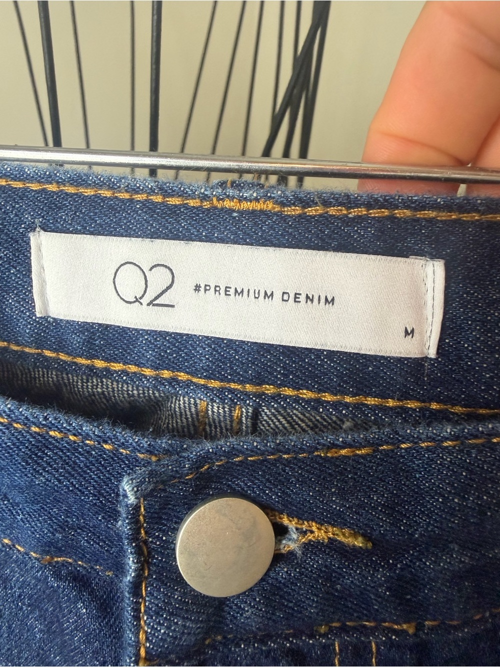 Q2 Barrel Leg Jeans Dark Wash Medium - Picture 4 of 6